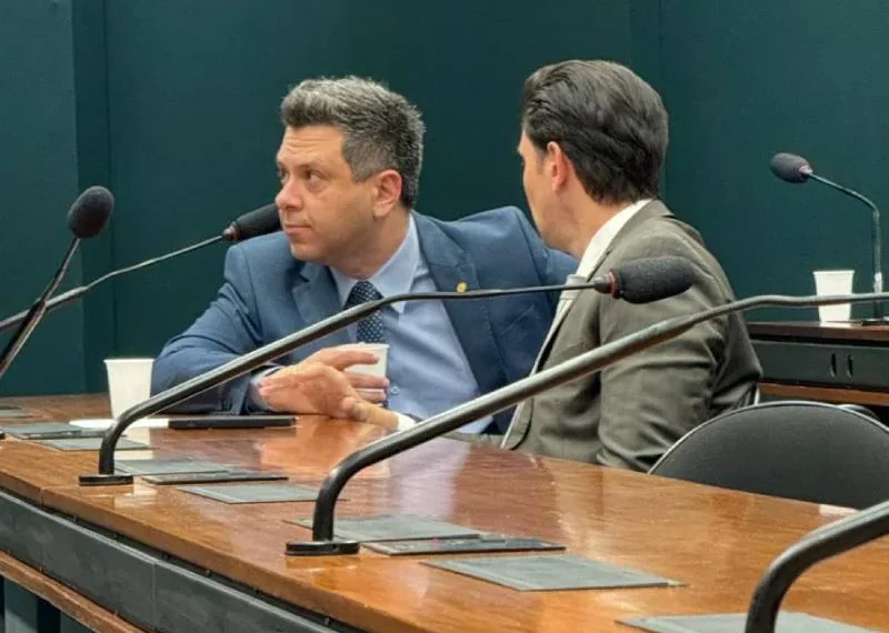 Tiago Dimas assina PEC que reduz IPVA: “questão de justiça tributária”