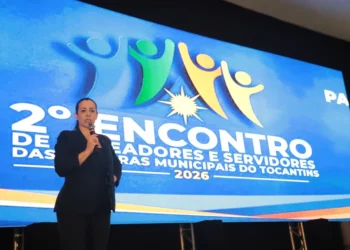 Após troca de recados no 1º dia de evento da Asscam, Cinthia Ribeiro afirma que população do Tocantins não precisa de briga, mas de debate sério