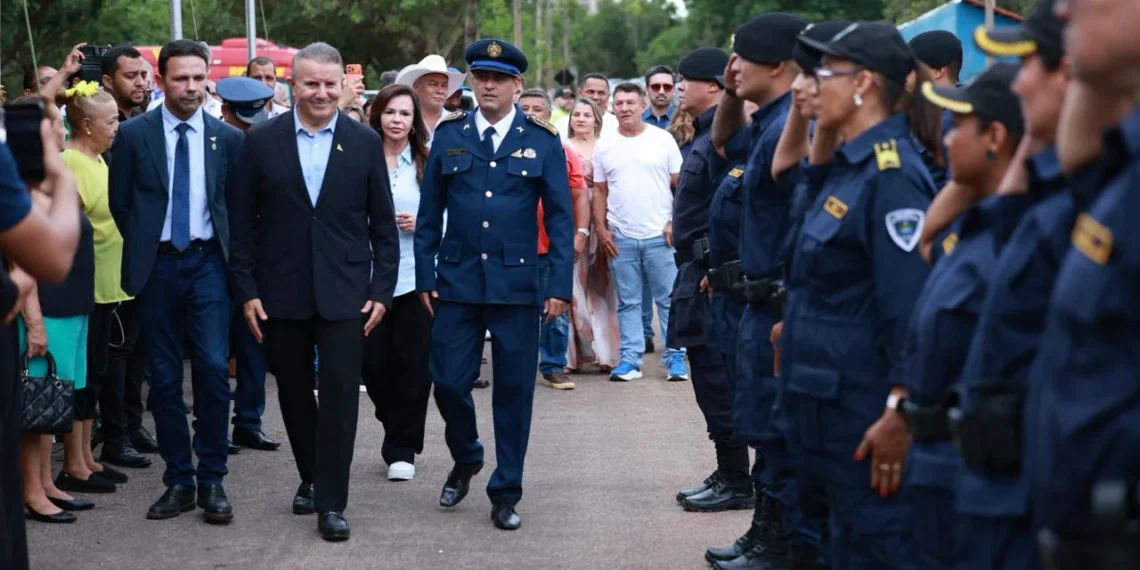 Eduardo Siqueira comemora aprovação da PEC da Segurança que permitirá à Guarda Metropolitana o policiamento ostensivo e comunitário
