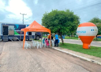 NOSSA ENERGIA: Paraíso recebe projeto com troca gratuita de lâmpadas e sessão de cinema a céu aberto