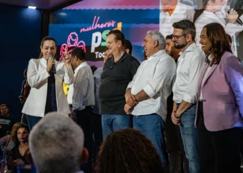 Ainda sem definir futuro, Cinthia recebe garantia de Kassab para ser candidata ao que quiser no PSD; Mantoan deixa PSDB com recado