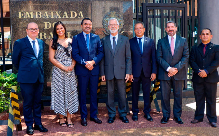 Governador cumpre agenda em Assunção e anuncia que vai “trabalhar para realização de feira de turismo e divulgação do agronegócio tocantinense no Paraguai”