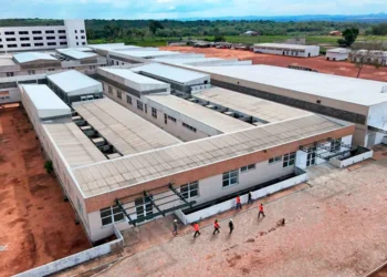 Obras do Hospital Geral de Araguaína atinge mais de 72% de execução e governo prevê entrega para o segundo semestre deste ano