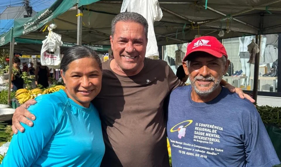 Vanderlei Luxemburgo cumpre agenda de pré-campanha em Araguaína com visita a projeto de formação de jovens atletas e à Feira Municipal