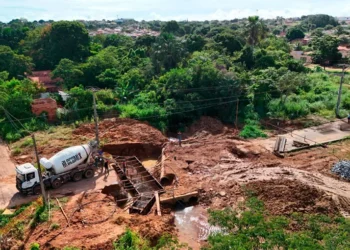 Palmas realiza concretagem e estruturação de nova ponte, no Santa Bárbara que substituirá antigo bueiro do Ribeirão Taquarussuzinho