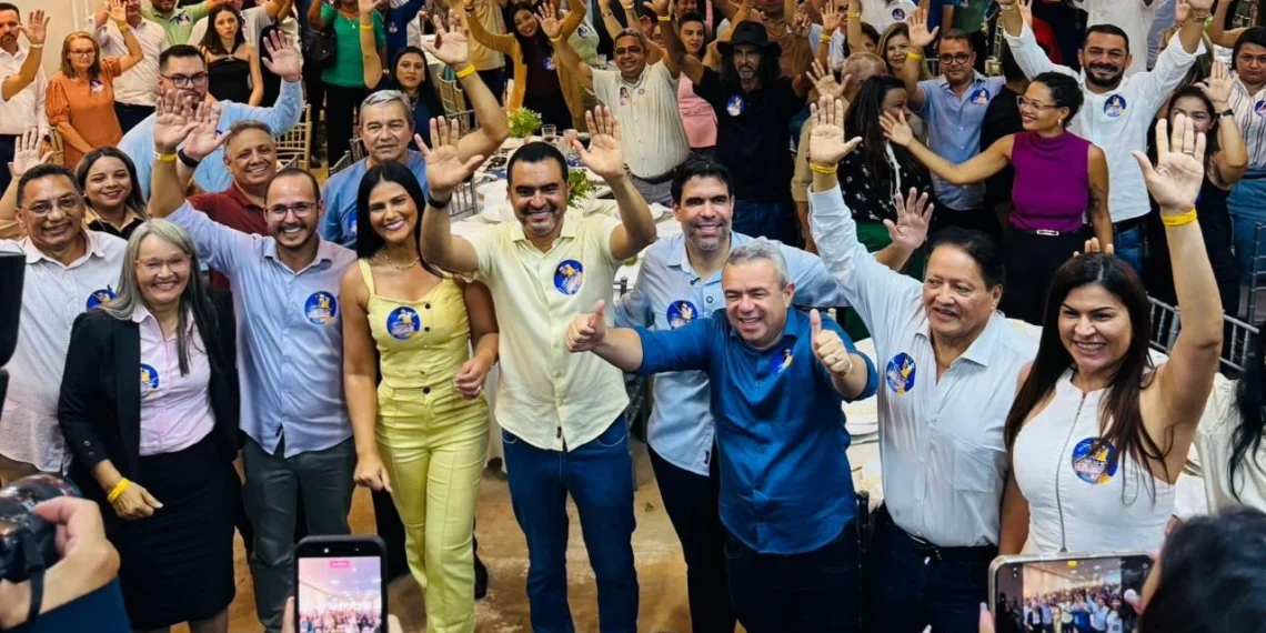 Para prestar contas do mandato na Câmara, Ricardo Ayres reúne 43 prefeitos e 230 vereadores em evento com presença do governador Wanderlei