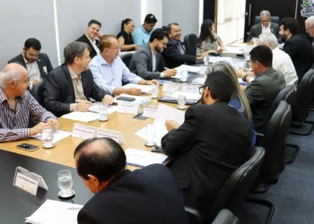Com expectativa de garantir investimentos de R$ 56 milhões e gerar 300 postos de trabalho, CDE concede incentivos fiscais a 10 empresas