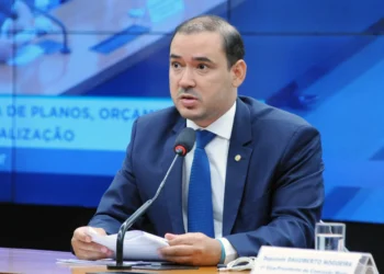 Em pré-campanha, Vicentinho Júnior destaca elaboração do plano de governo e anuncia ferramenta para permitir participação popular