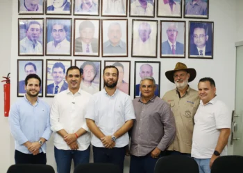 Em pré-campanha, Vicentinho Júnior volta a se comprometer com o fim do FET: “Será meu primeiro ato como governador”
