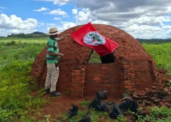 Como parte da Jornada de Lutas em Defesa da Reforma, MST ocupa fazenda em Darcinópolis com histórico de trabalho análogo à escravidão