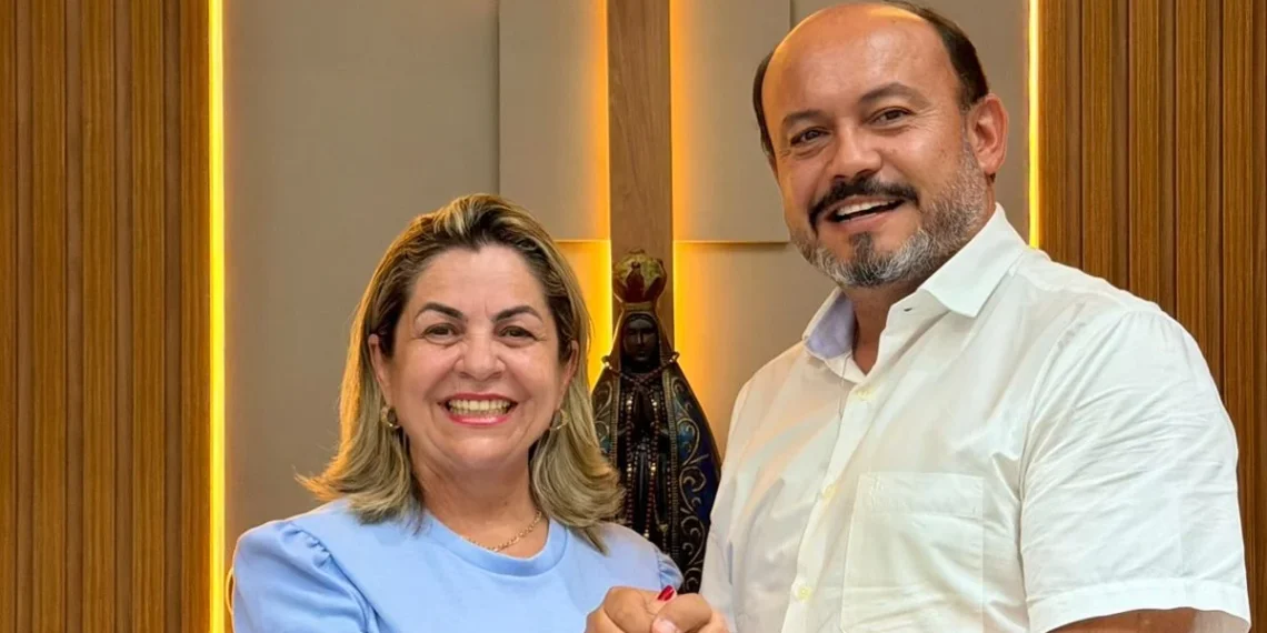 Pré-candidatura de Sandoval Cardoso à Câmara angaria apoio da prefeita de Guaraí, Fátima Coelho 