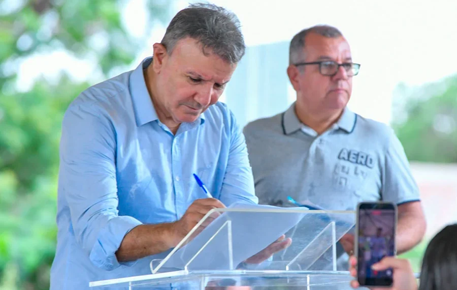 Em homenagem a médico morto no trânsito, prefeito Eduardo Siqueira assina decreto que institui Área de Proteção ao Ciclista Pedro Caldas