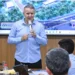 Prefeito entrega 32 certificados do SIM a empresários da Capital que comercializam produtos de origem animal