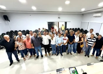 Do União Brasil, prefeita de Alvorada manifesta apoio à pré-candidatura de Vicentinho Júnior ao governo do Estado