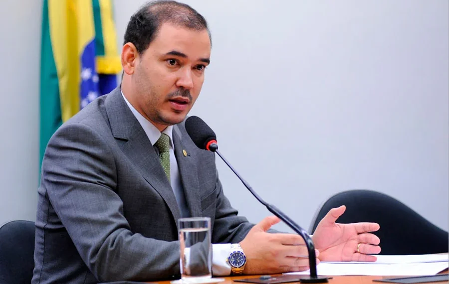 Vicentinho Júnior garante repasse de quase R$ 10 milhões que beneficiam moradores de 23 cidades do Tocantins