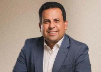 EM OFF | Secretário Marcello Lelis diz que contrato do BNDES será executado pelo próximo governo; Dorinha e Gomes chegam a evento de jornalistas sem Gaguim e com Eli; Cinthia Ribeiro continua na presidência do PSDB Mulher nacional
