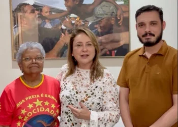 Ex-adversária de Lula, ex-senadora Kátia Abreu se filia ao PT do Tocantins