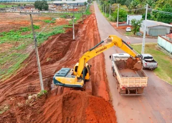 Prefeitura retoma duplicação da avenida que dá acesso ao aeroporto de Araguaína; motoristas devem redobrar a atenção