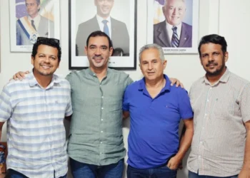 Com Mayck Câmara, de Xambioá, pré-campanha de Vicentinho Júnior destaca apoio de mais um prefeito da base governista