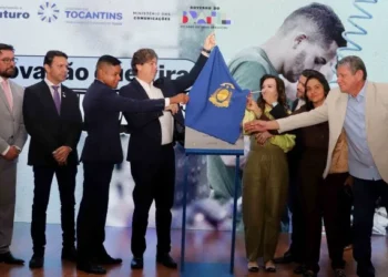 Com ministro Frederico de Siqueira, Tocantins inaugura centro para recuperar mil computadores e capacitar 650 jovens