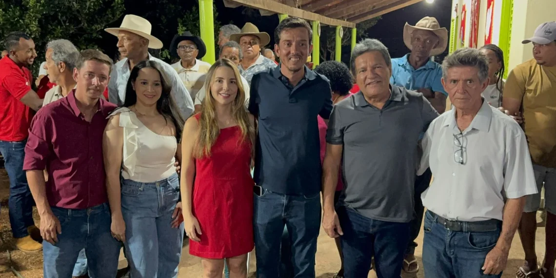 Osires Damaso prestigia Festa de Pouso do Divino Espírito Santo com prefeito de Natividade