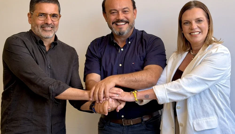 Em pré-campanha à Câmara, Sandoval fecha dobradinha com Claudia Lelis e soma novos apoios em Palmas e Praia Norte