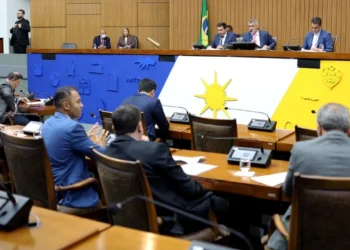 CCJ da Aleto recebe PL que incorpora avenidas da Capital ao Estado e federaliza trecho da TO-080; texto também prevê homenagem a Avelino
