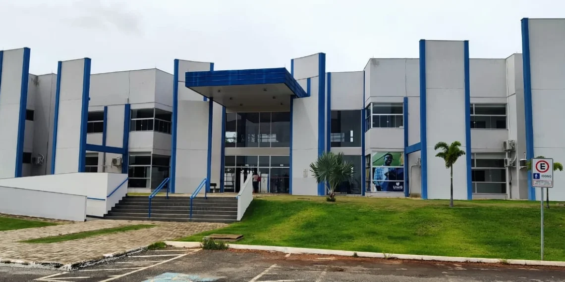 MPE quer anulação de pelo menos mil diplomas de Medicina revalidados pela UnirG desde março de 2025
