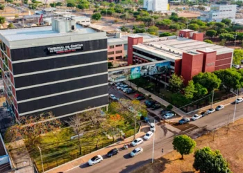 TCE suspende licitação de R$ 13 milhões para usina solar em Ananás por risco de sobrepreço milionário