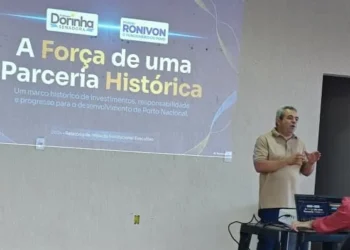No mesmo dia do lançamento da pré-campanha de Vicentinho em Porto Nacional, prefeito Ronivon Maciel reúne lideranças da base da senadora Dorinha