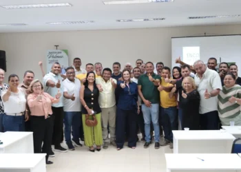Deputada Cláudia Lelis inicia agenda de articulação em Palmas para fortalecer projeto de 2026