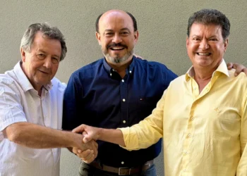 Dobradinha Sandoval-Vilmar recebe apoio do prefeito de Araguaçu, Jarbas Ribeiro