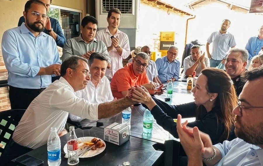 Em almoço, Wagner, secretários de Araguaína e base na Câmara, inclusive Max Baroli, confirmam apoio a Dorinha para o governo do TO