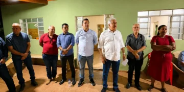 Laurez Moreira em agenda de pré-campanha em Santa Rosa do Tocantins (Foto: Divulgação)