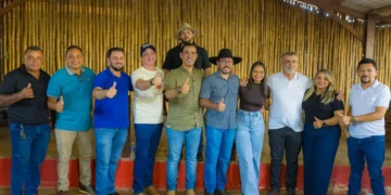 Vicentinho, Amélio e Guimarães garantem apoio do prefeito, da vice e cinco vereadores de Santa Maria do Tocantins