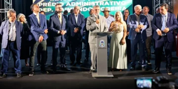 Presidente da Aleto, Amélio Cayres, na inauguração do prédio Deputado Raimundo Moreira