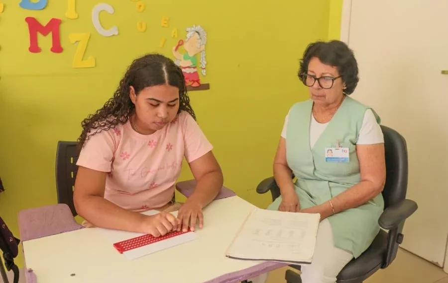 CER de Araguaína transforma vidas por meio da reabilitação visual e devolve autonomia aos pacientes