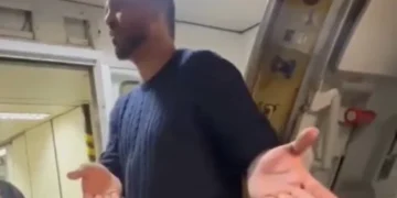 Prefeito de Carmolândia é retirado de aeronave pela PF por comportamento indisciplinado, relata G1