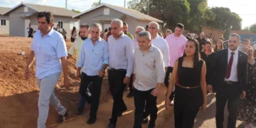 Ministro das Cidades entrega 100 casas do MCMV em Porto Nacional, vistoria obras em Araguaína e autoriza casas em Araguanã e Carrasco Bonito
