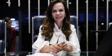 No lançamento da Agenda Legislativa Mulheres do Brasil, Dorinha Seabra defende educação como caminho para a igualdade