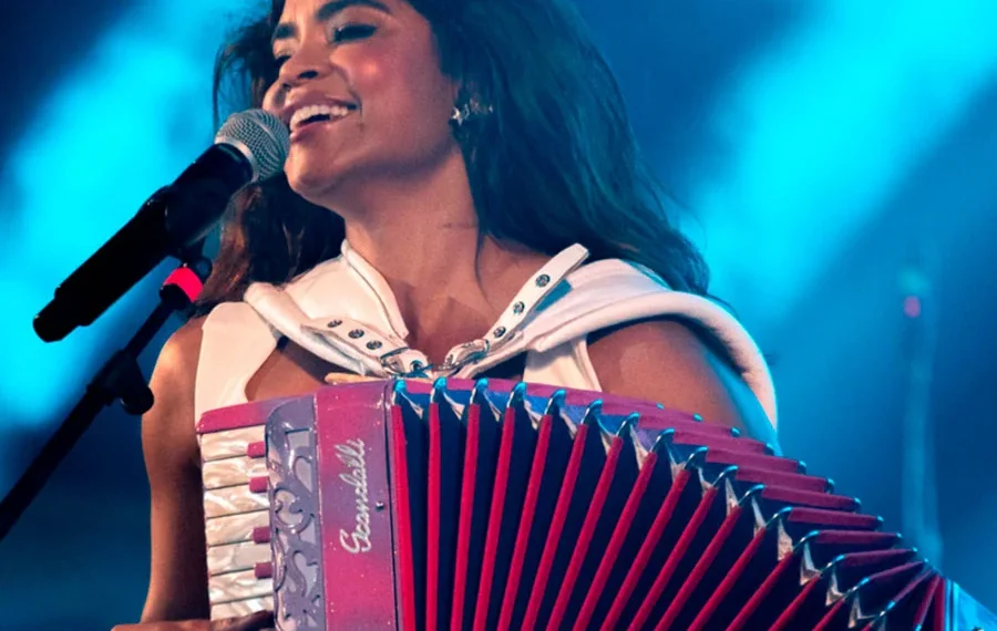 Lucy Alves é destaque da abertura do 34º Arraiá da Capital nesta quinta-feira; confira a programação completa