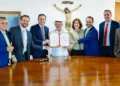 Presidente Lula da Silva entre ao presidente da Câmara, Hugo Motta, Projeto de Lei que amplia teto do MEI