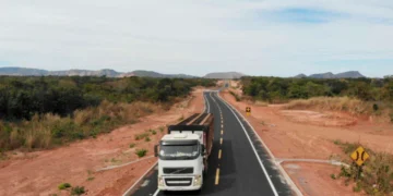 Estado inaugura pavimentação da TO-387 entre Conceição e Taipas e reforma de escola