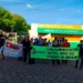Professores da rede municipal de Arapoema realizam manifestação para cobrar pagamento em atraso e pressionar negociação com a categoria