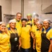 Vanderlei Luxemburgo assiste segundo jogo do Brasil na Copa ao lado da população de Paraíso do Tocantins