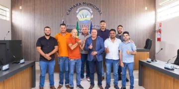 Vanderlei Luxemburgo fortalece construção política ouvindo vereadores no Bico do Papagaio