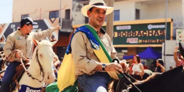 Deputado Vicentinho Júnior na 36ª Cavalgada de Araguaína (Foto: Divulgação/Ascom)
