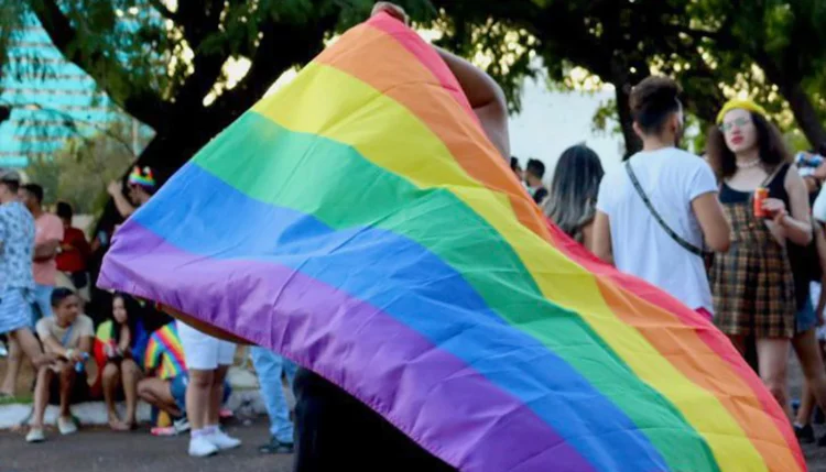 Bandeira do arco-íris, símbolo da comunidade LGBTQ+
