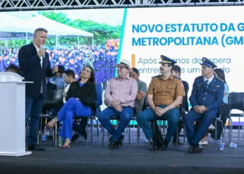 Ao sancionar PCCS da Guarda Metropolitana, Eduardo Siqueira relembra criação: “Marcam uma trajetória”