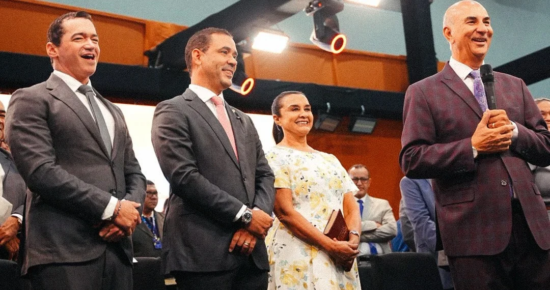 Ao lado do pastor Amarildo, Vicentinho e Guimarães prestigiam programação da Nação Madureira do Tocantins